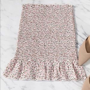 Skirt floral shirred ruffle womens